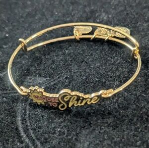Gold 'Choose to Shine' Bracelet